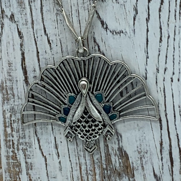 🦚 Super unique and fun Lucky Brand peacock necklace! 🦚 - Picture 2 of 15